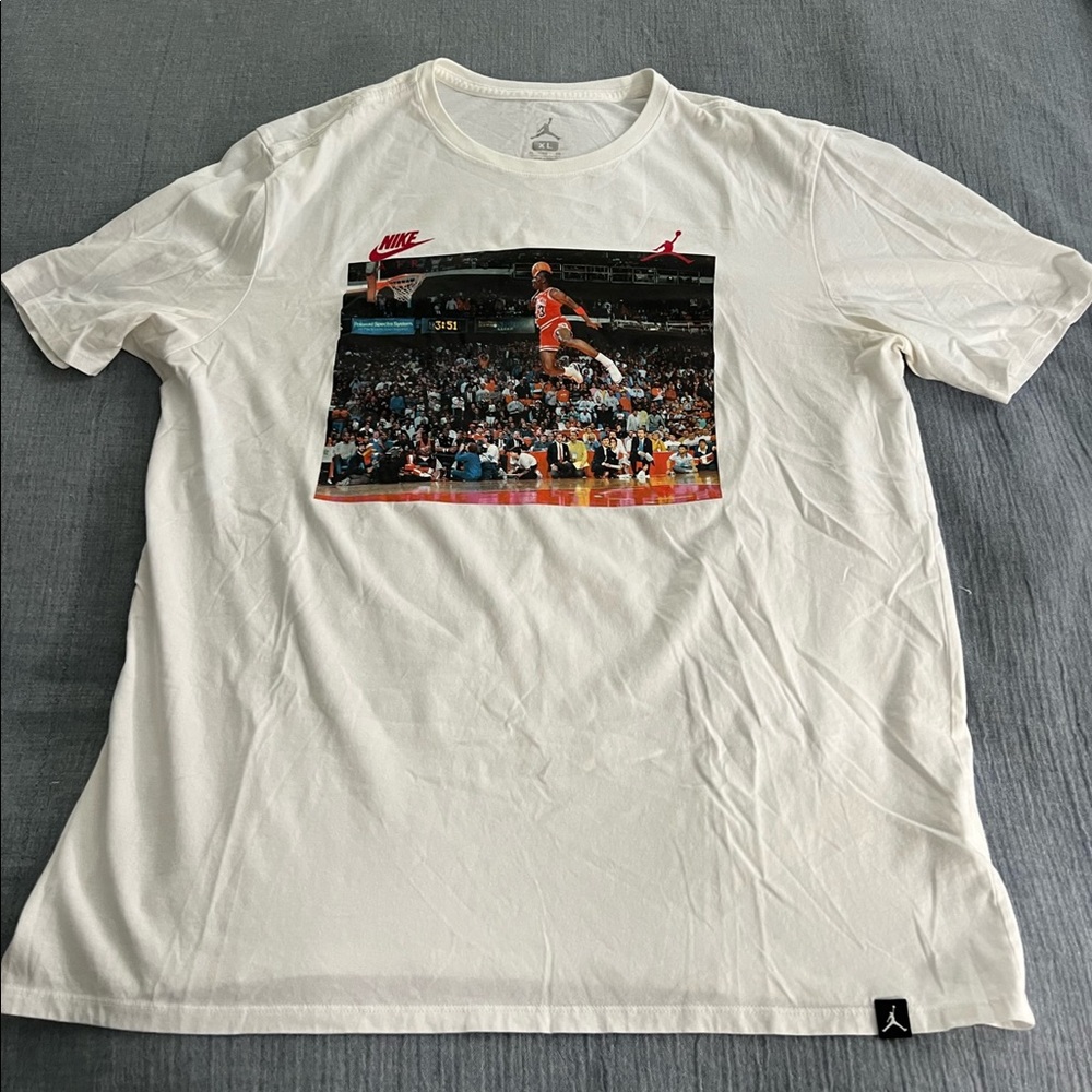 MICHAEL JORDAN WHITE TEE XL